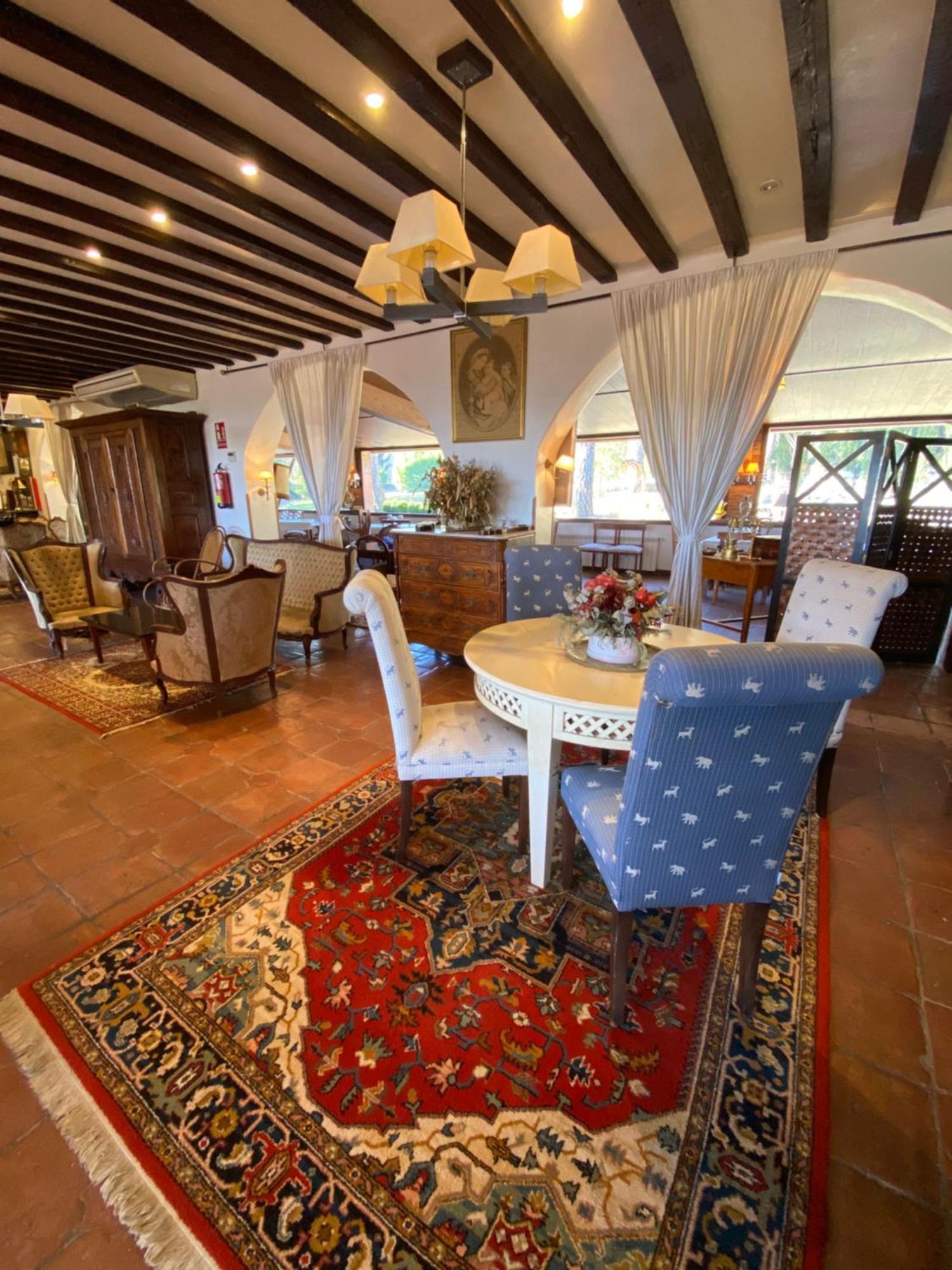 Bungalow Infanta Torrelaguna Buitenkant foto